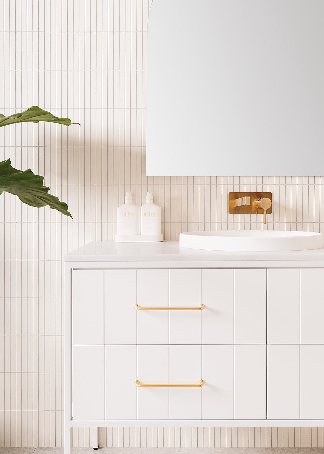 Ivy All-Drawer 600 Floor Mount