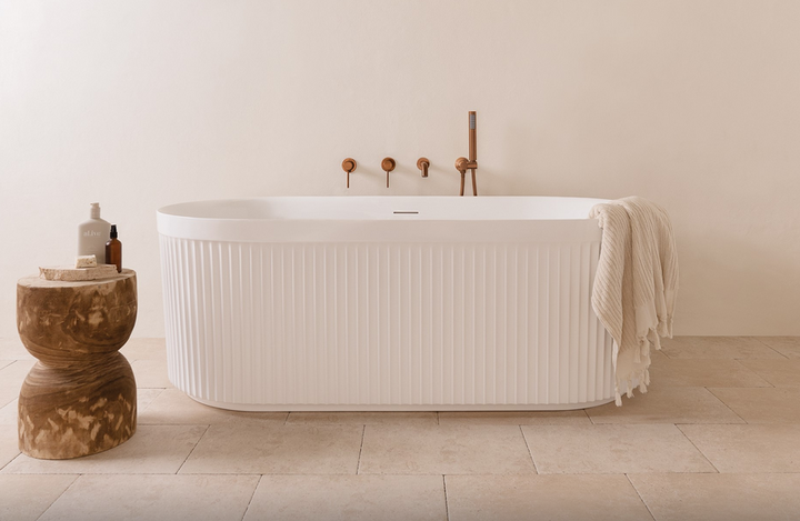 Bronte PLus Bathtub