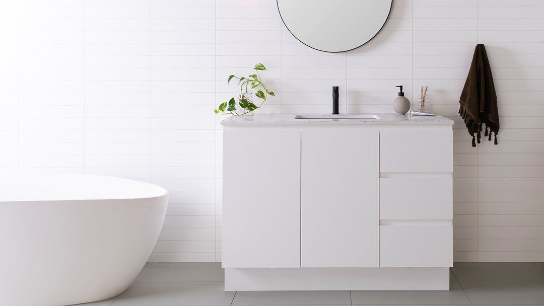 Glacier Door & Drawer 1050 Trio Floor Mount Vanity