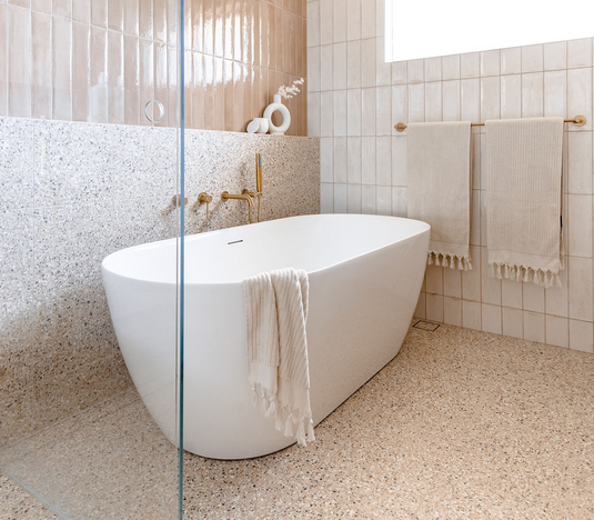 Glacier Freestanding Bathtub