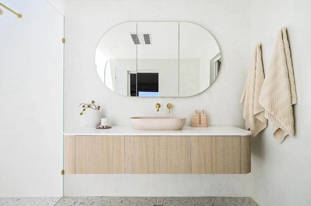 Waverley 1500 Wall Hung