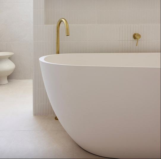 Day Dream Matt White Bathtub